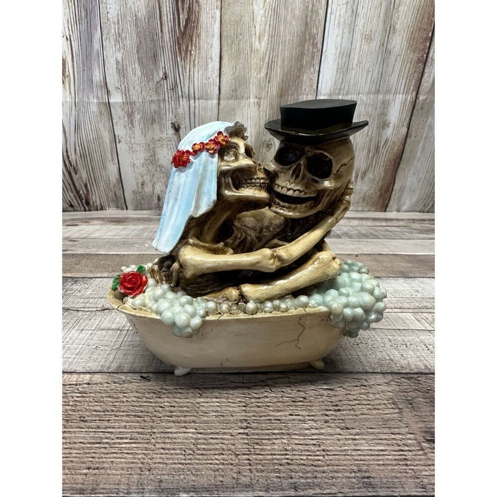 Skeleton Bride Groom Bathtub Coin Bank Gothic Wedding Decor Day of the Dead
